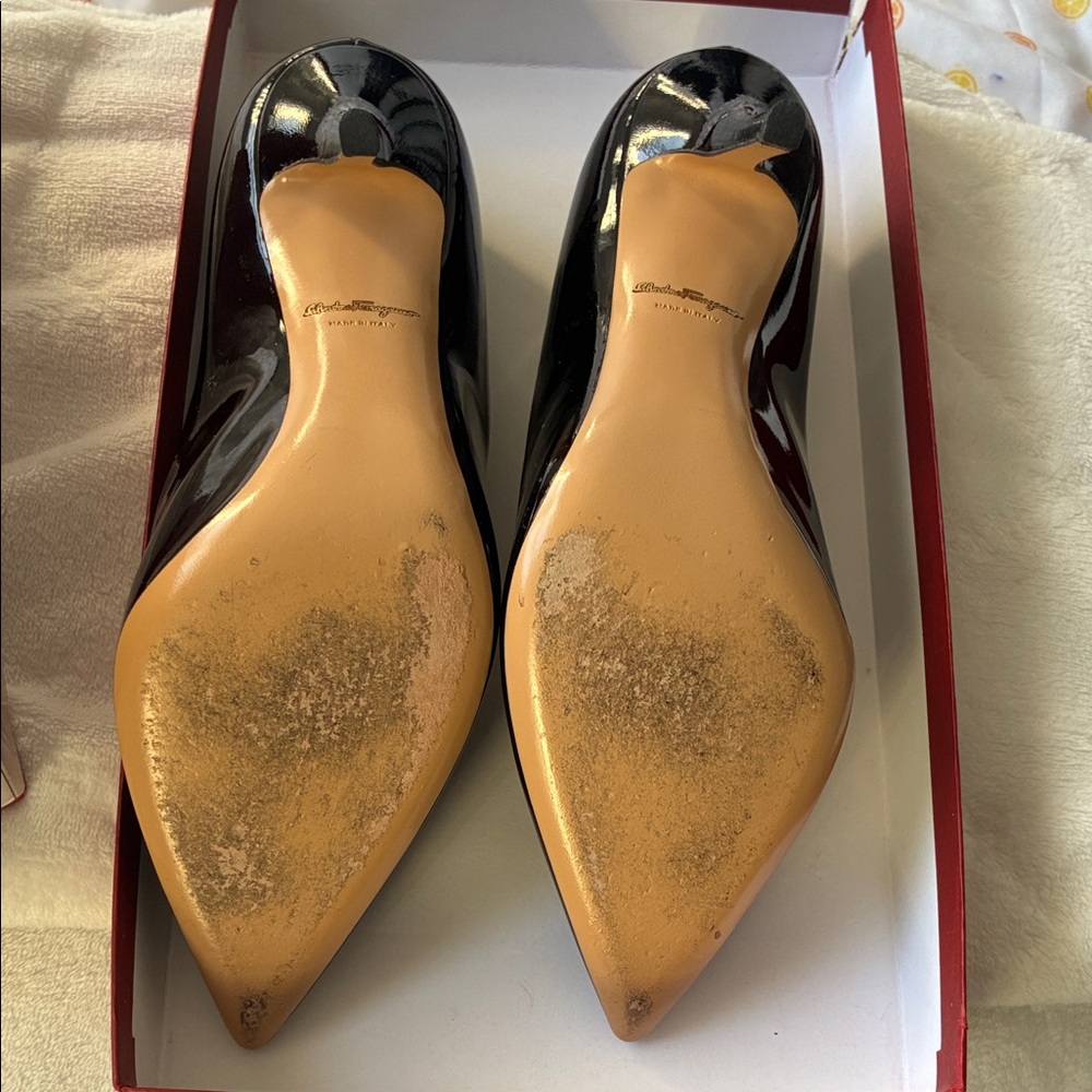 Salvatore Ferragamo Glossy Black Heels - Picture 4 of 9